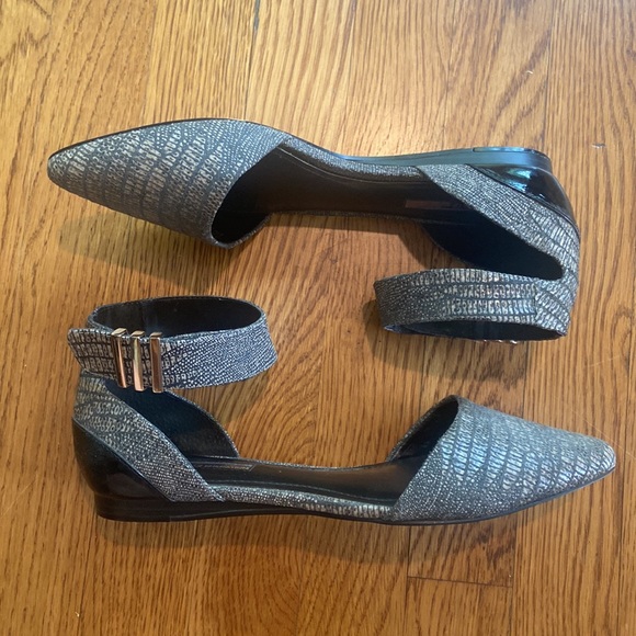 BCBGeneration Pointy Toe Snakeskin Ballet Flats - Picture 2 of 4